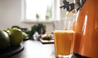 Ką reikia žinoti prieš įsigyjant pirmąją lėtaeigę sulčiaspaudę
